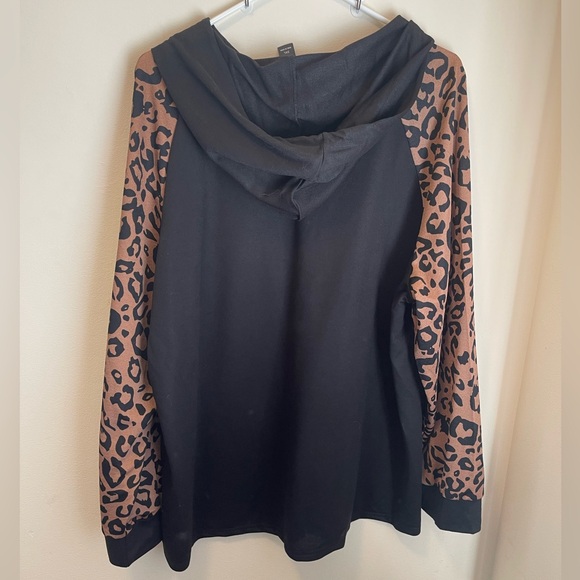 NEW! • Emery Rose 🐆 Cheetah Print Black Lightweight Hoodie | Size: 3XL - Picture 2 of 3